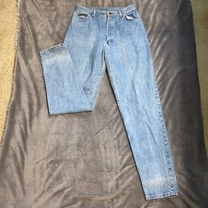 Woman’s wrangler jeans